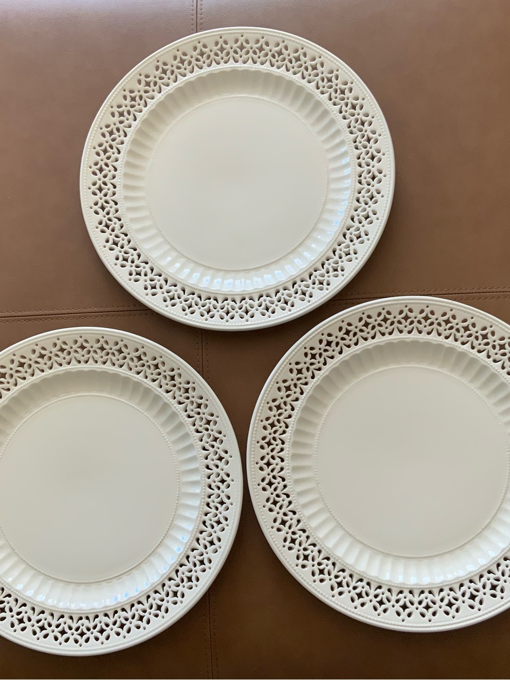 Dunham by Ralph Lauren Cream Pierced Rim Dinner Plate Trio - Picture 5 of 5